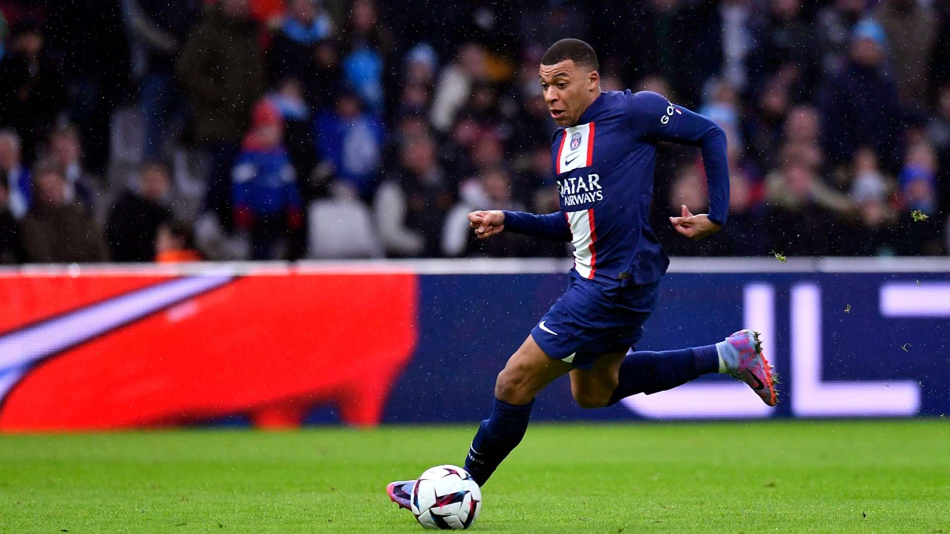 裁和俄罗斯 裁和俄罗斯